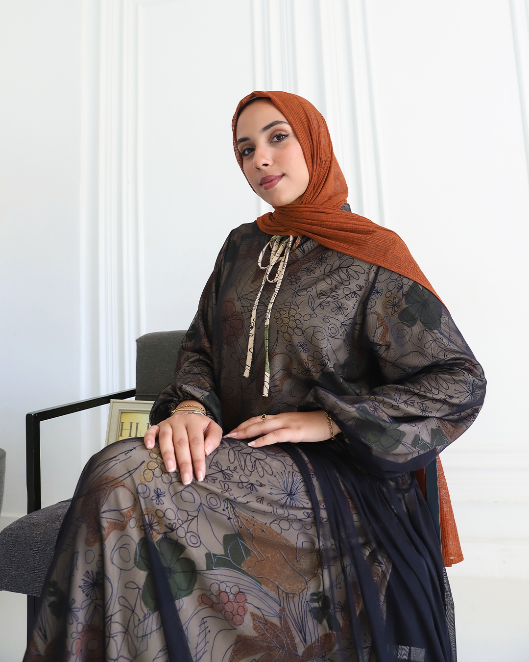Shadow Lace dress (Abstract beige)