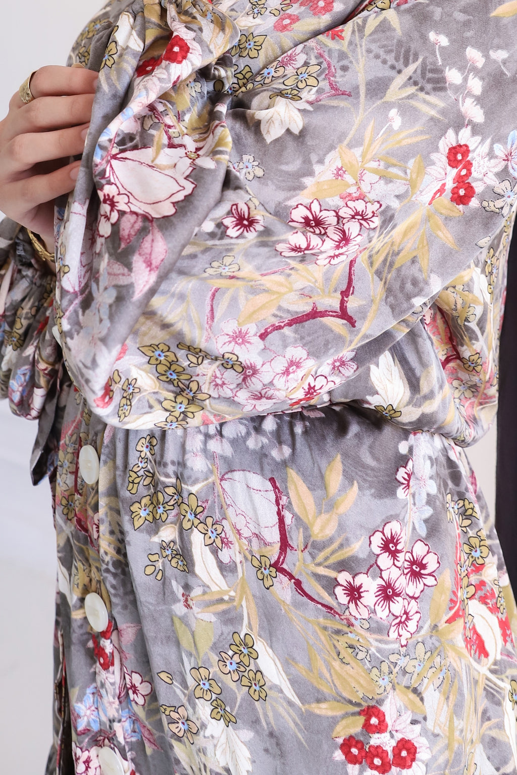 Vintage bloom Dress in Grey